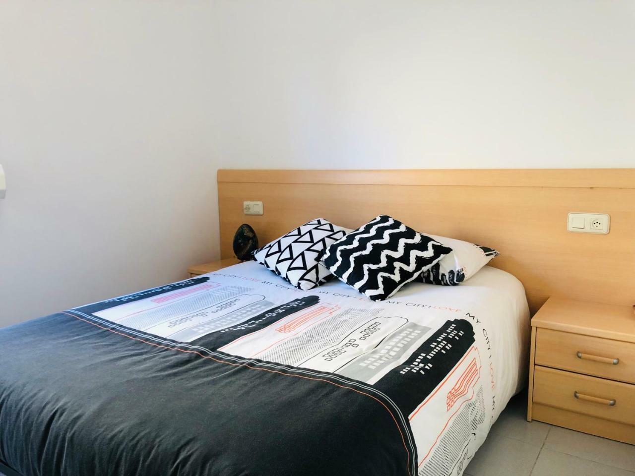 Roc Mar 3 3D - Apartamento Cerca Del Centro Y De La Playa - Terraza Con Vistas Al Mar Y Al Puerto Roses Dış mekan fotoğraf